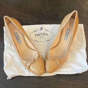 Prada Career Work Beige Tan Nude Patent Leather Ballet Wedge Heels 37.5 rtail950